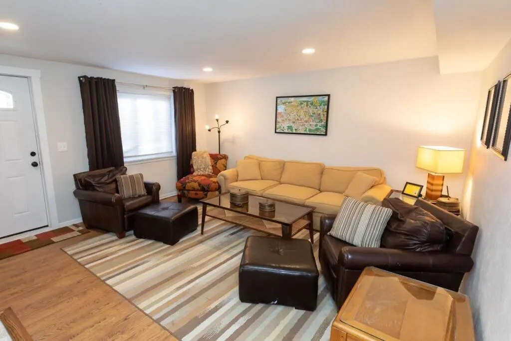 Updated & Comfy Bungalow With Parking Easy Access Pittsburgh Stati Uniti