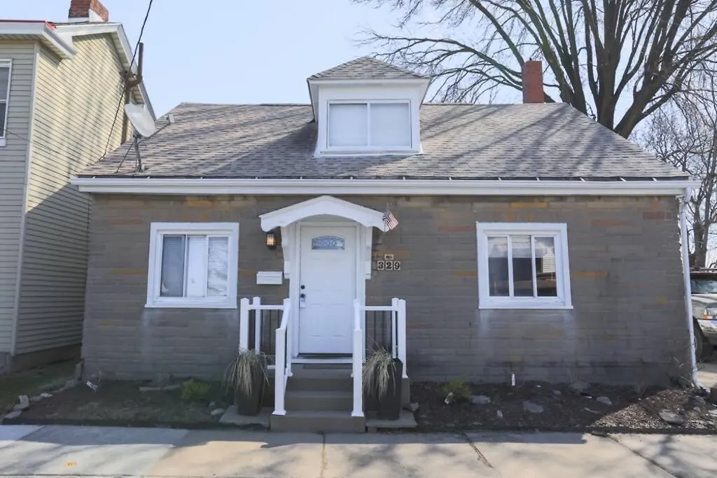 Updated & Comfy Bungalow With Parking Easy Access Pittsburgh United States